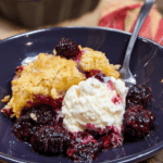 Blackberry Dump Cake: Easy & Delicious Dessert